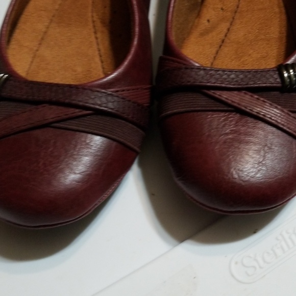 Euro by Sofft Slip on Wine NWOT 9M to 9.5 M - Picture 6 of 7